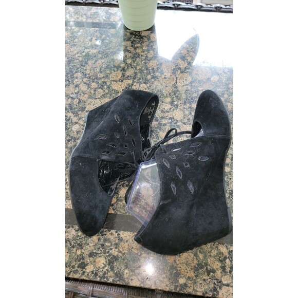 Apostrophe Black Wedge Women's Shoes with Lace-up Detail with Cut-Outs Size 10M - Picture 7 of 14
